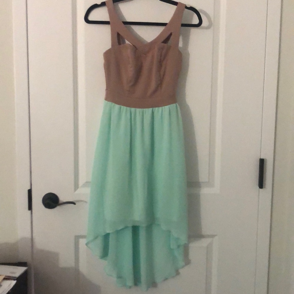 Charlotte Russe Summer Dress! Very Flattering!